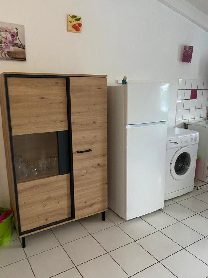 Appartements: Plage & Commerces A 200M 상트 안느 외부 사진