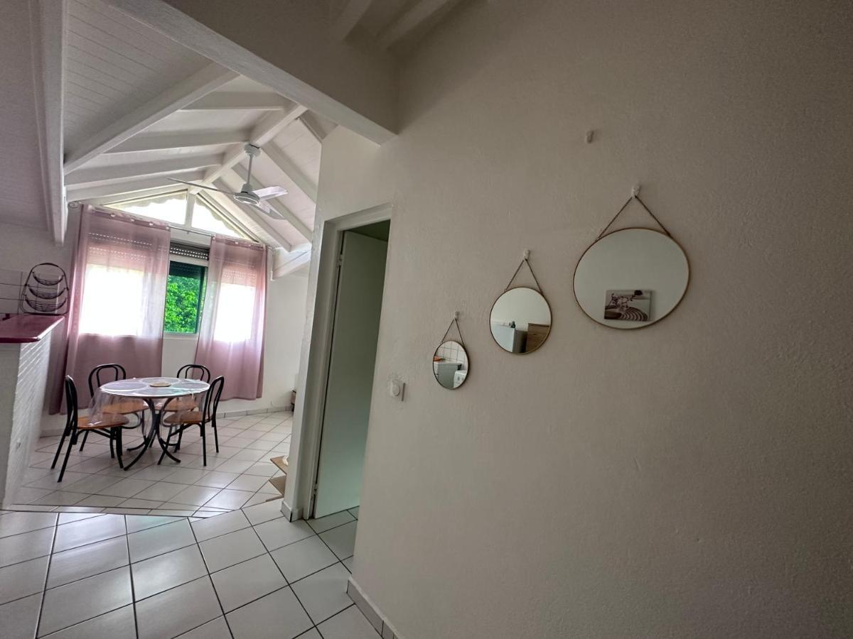 Appartements: Plage & Commerces A 200M 상트 안느 외부 사진
