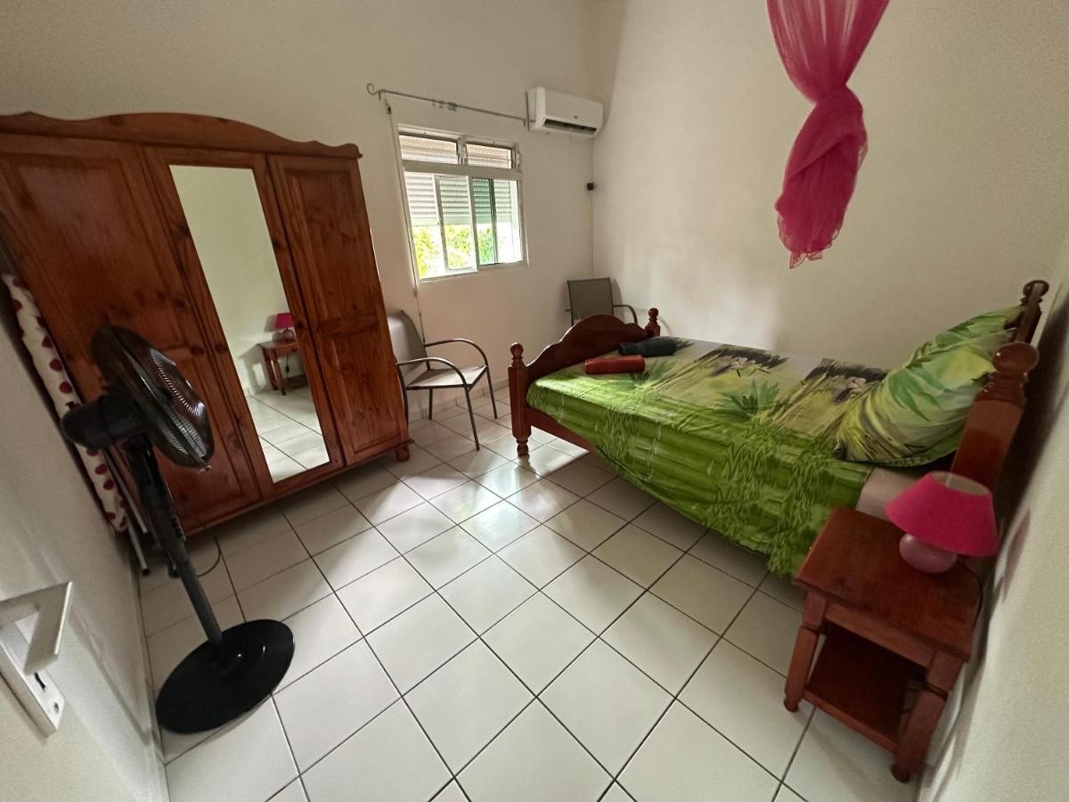 Appartements: Plage & Commerces A 200M 상트 안느 외부 사진